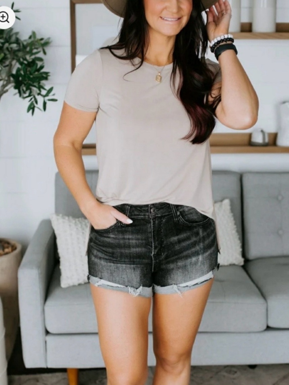 RISEN HIGH RISE RIPPED HEM SHORTS